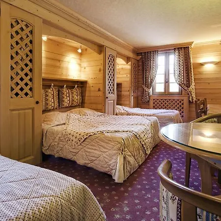 Hotel Les Sapins 3*